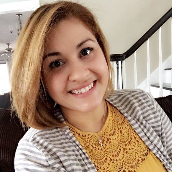 Meet your Posher, Daniela - Picture 1 of 1